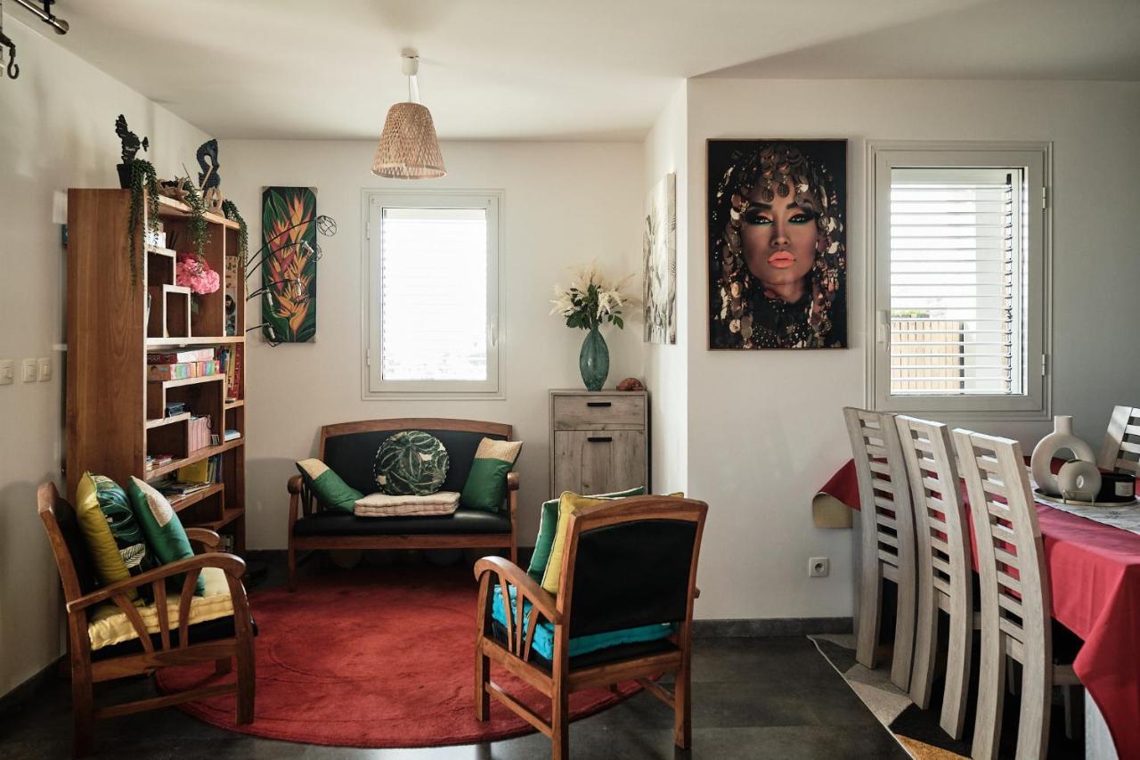 Appartement Appart'Eden : vue panoramique sur Saint-Denis à Sainte-Clotilde Extérieur photo