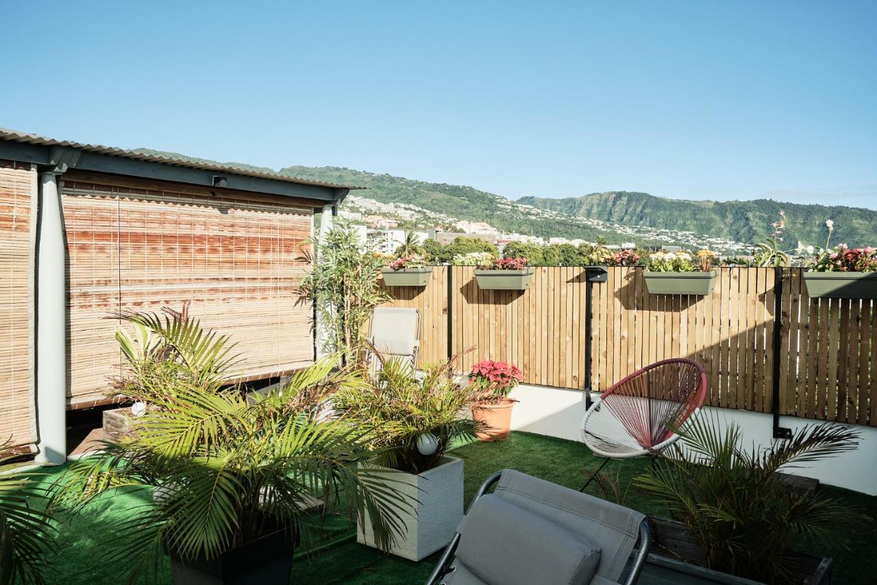 Appartement Appart'Eden : vue panoramique sur Saint-Denis à Sainte-Clotilde Extérieur photo