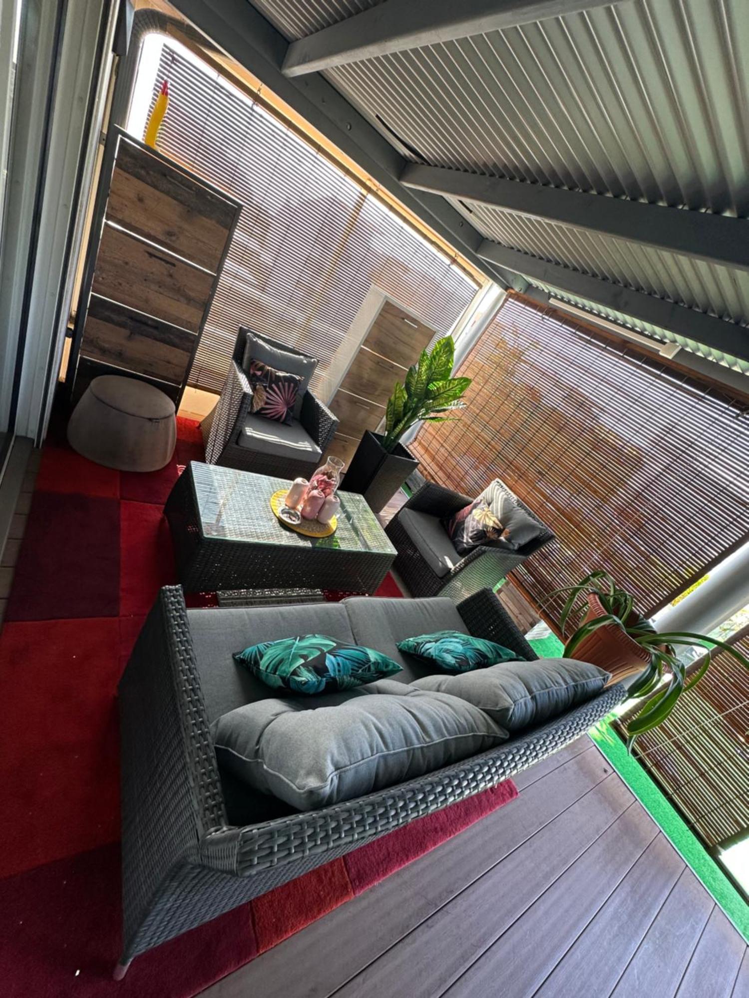 Appartement Appart'Eden : vue panoramique sur Saint-Denis à Sainte-Clotilde Extérieur photo